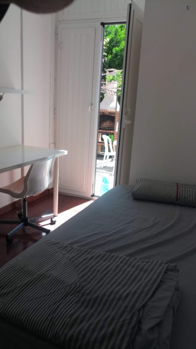 Single bedroom in 7-bedroom house - Coimbra - chambre - ImmoJeune