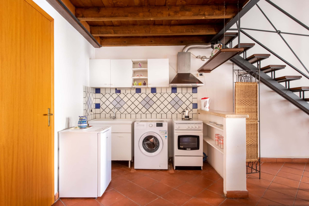 Casa Meli dietro Piazza San Domenico