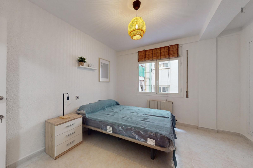 Appealing single bedroom - Tarragona - chambre - ImmoJeune