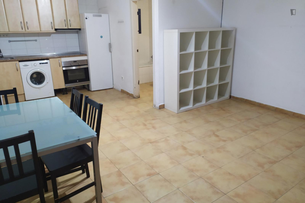 Comfortable duplex apartment in El Gòtic - Barcelone - chambre - ImmoJeune