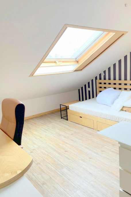 CQ13 - Spacious Bedroom with Private Bathroom - Coimbra - chambre - ImmoJeune