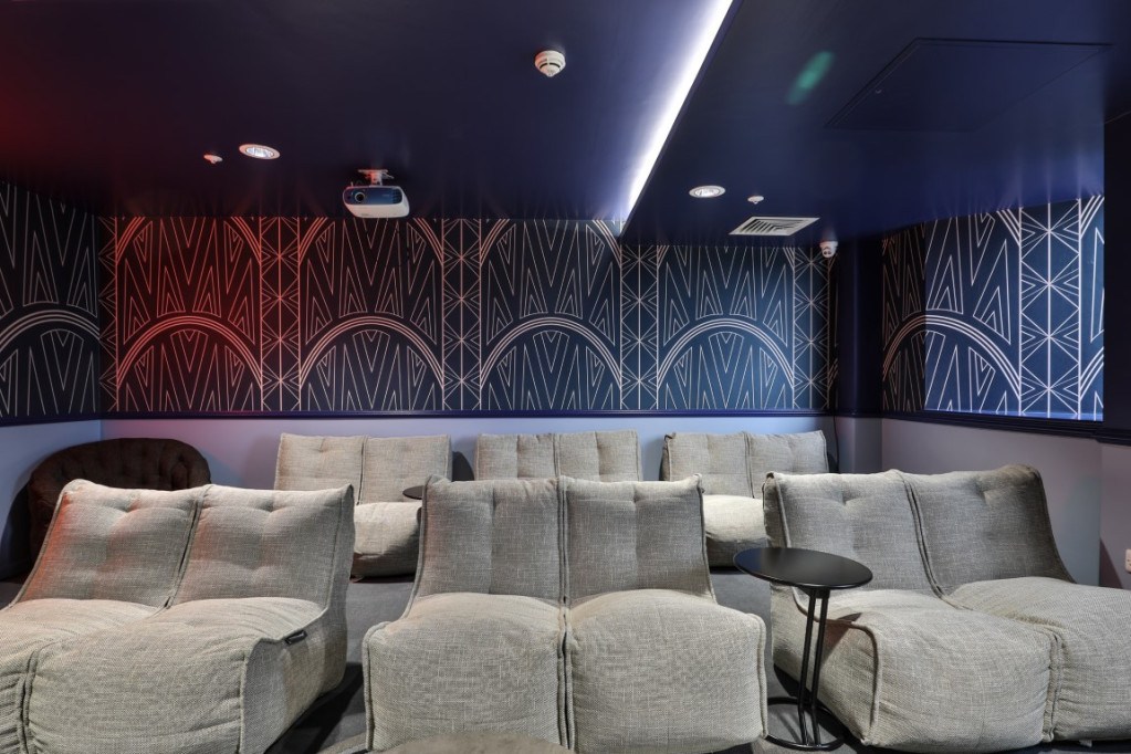 B16 Studios