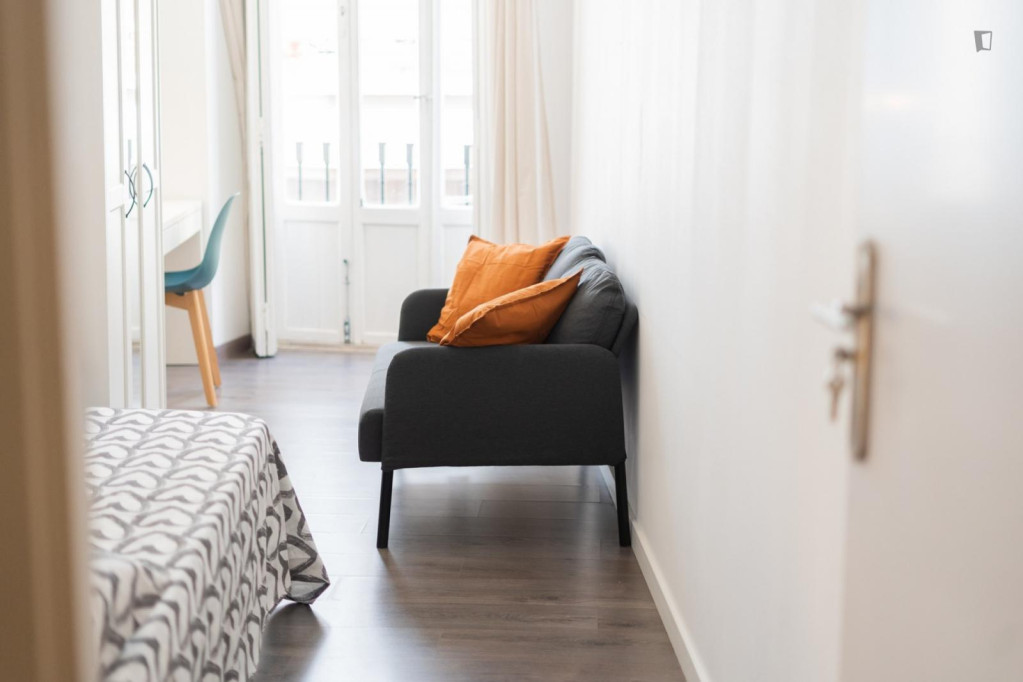 Large Cozy single bedroom with balcony - Valence - chambre - ImmoJeune