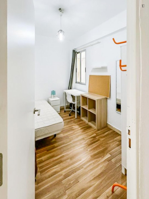 Homely single bedroom in El Pla del Real - Valence - chambre - ImmoJeune
