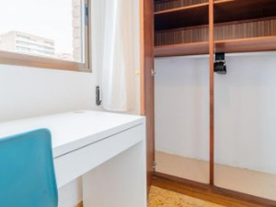Large Great looking double bedroom - Valence - chambre - ImmoJeune