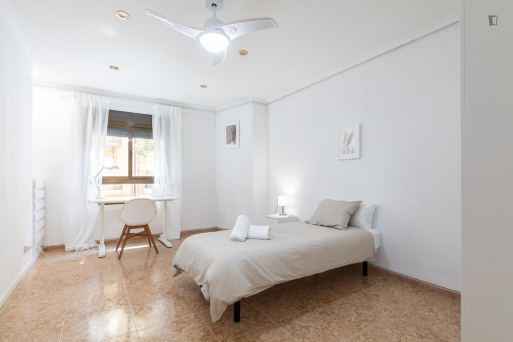 Very cosy single bedroom in Russafa - Valence - chambre - ImmoJeune