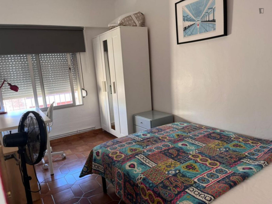 Tasteful double bedroom in Morvedre - Valence - chambre - ImmoJeune