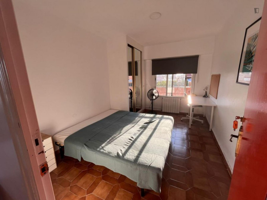Sunny double bedroom in Morvedre - Valence - chambre - ImmoJeune