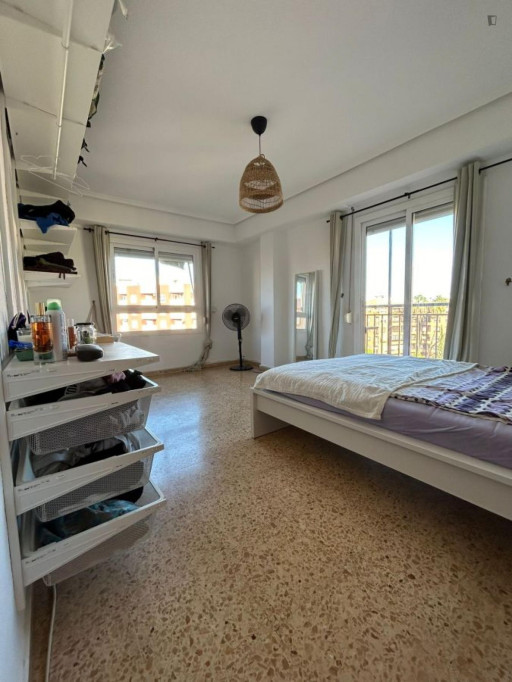 Spacious double bedroom in Grao - Valence - chambre - ImmoJeune