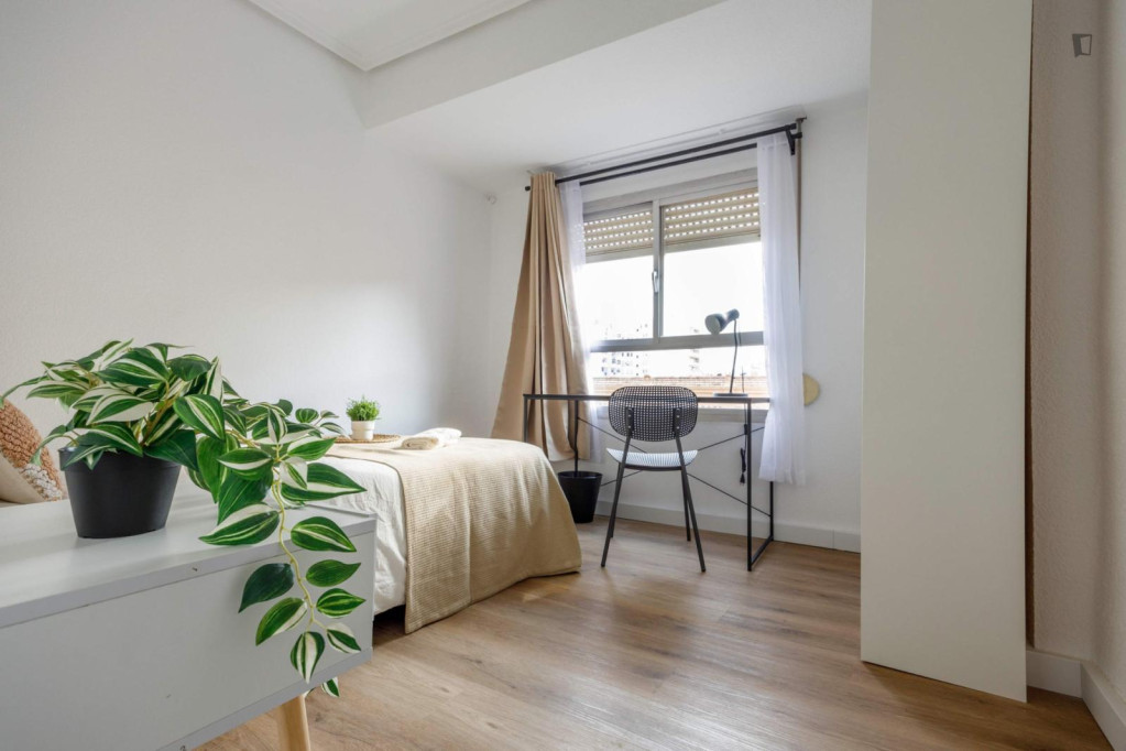 Cosy double bedroom in Els Orriols - Valence - chambre - ImmoJeune
