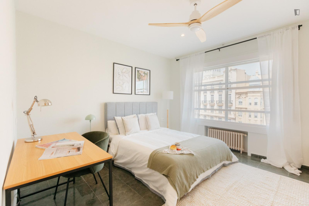 Bedroom for rent in Pasaje Doctor Serra 1 II, Valencia - Valence - chambre - ImmoJeune