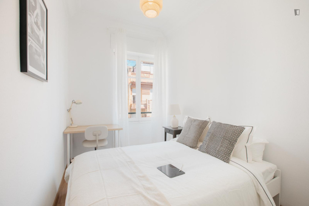 Bedroom for rent in Doctor Vila Barberá 12 III, Valencia - Valence - chambre - ImmoJeune