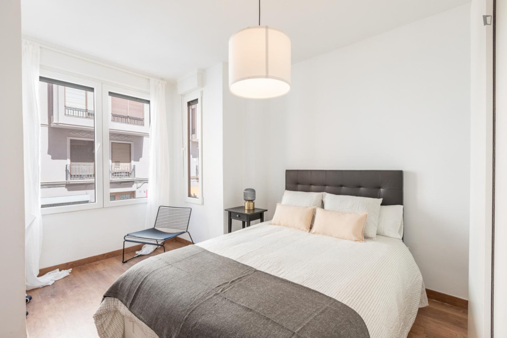 Bedroom for rent in Quart 61, Valencia - Valence - chambre - ImmoJeune