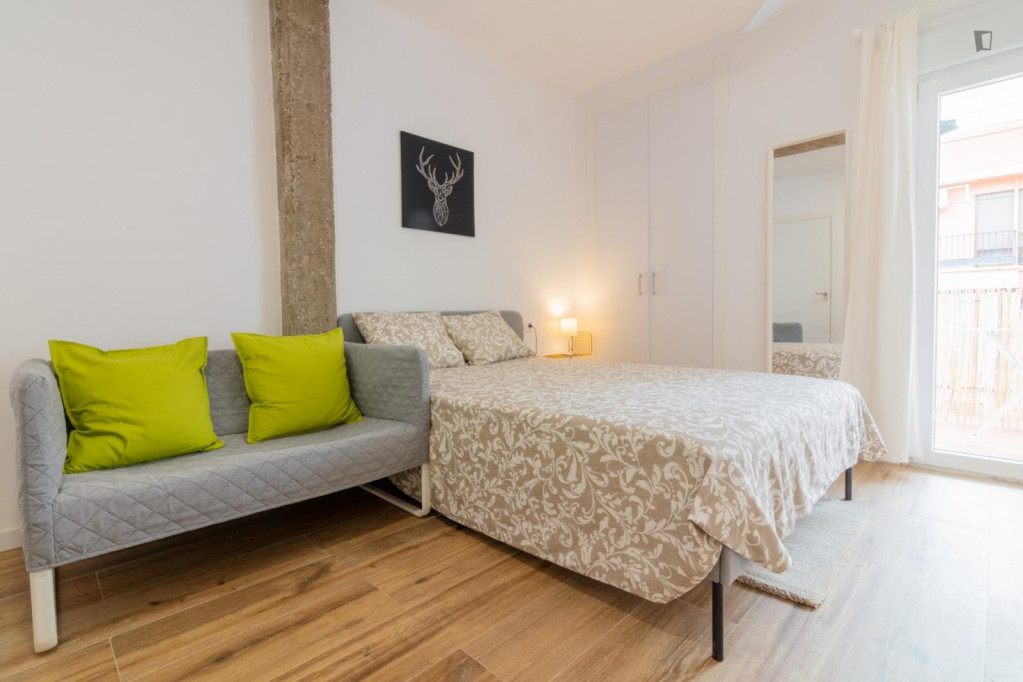 Large Cozy double bedroom with balcony - Valence - chambre - ImmoJeune