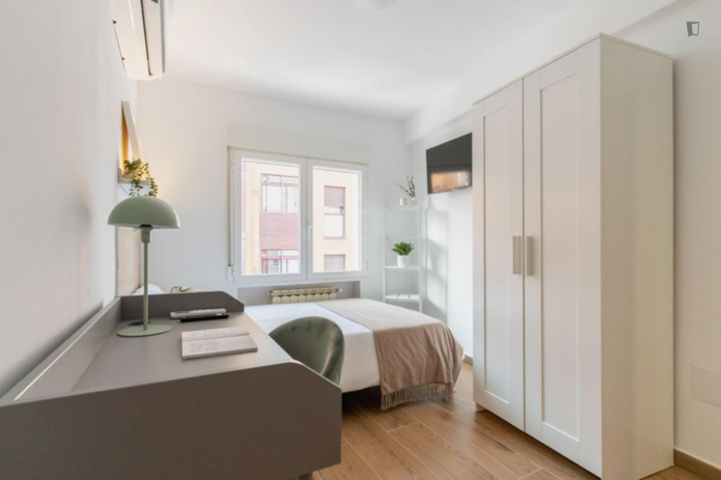 Beautiful double ensuite bedroom in Puerta Bonita - Madrid - chambre - ImmoJeune