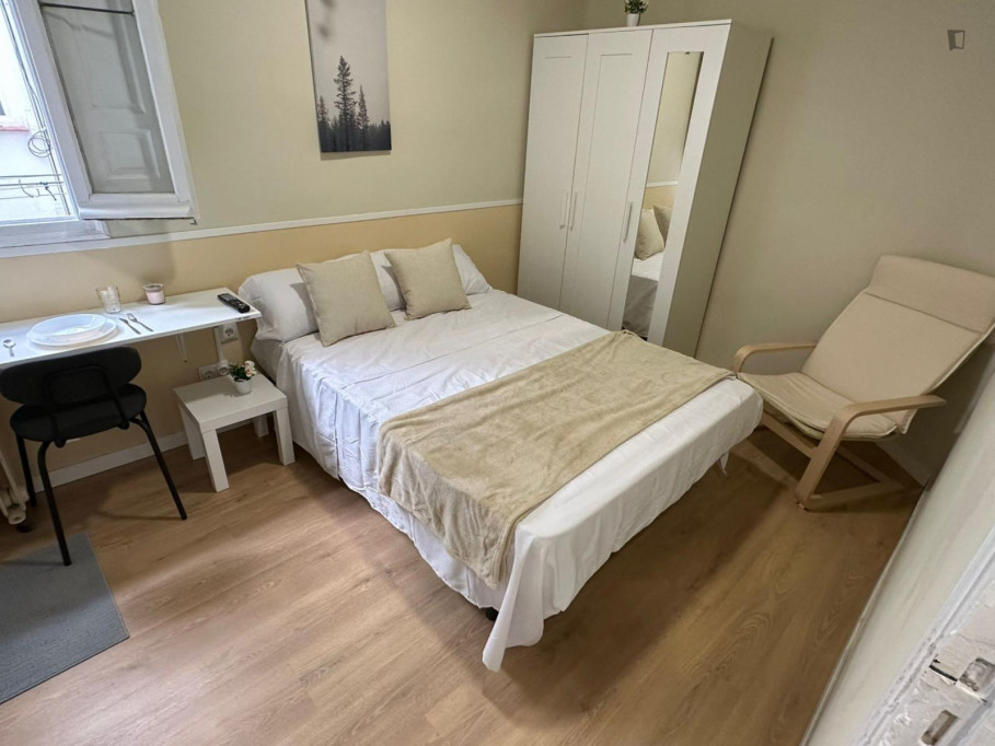 Lovely double bedroom ensuite in Goya - Madrid - chambre - ImmoJeune