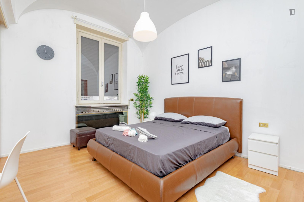 Ensuite Bedroom in Largo Augusto - Milan - chambre - ImmoJeune