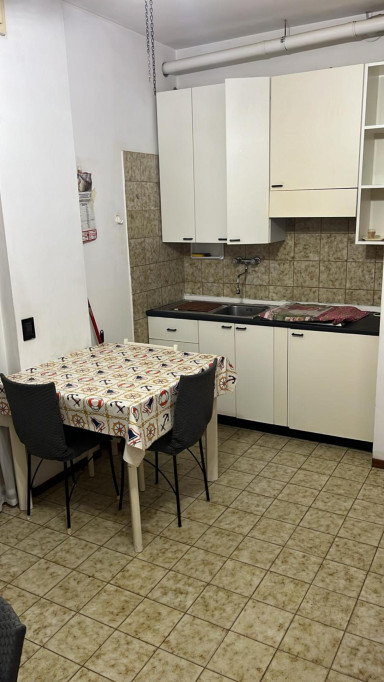 Bright 2-bedroom apartment close to the beach and well connected to the city center - Rimini - chambre - ImmoJeune
