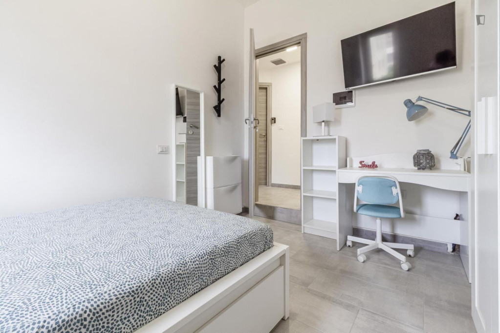Elegant double ensuite bedroom in the heart of Sassari - Sassari - chambre - ImmoJeune