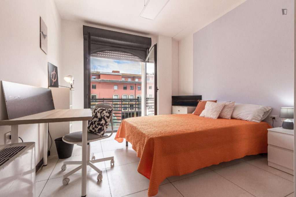 Lovely single ensuite bedroom in Sassari - Sassari - chambre - ImmoJeune