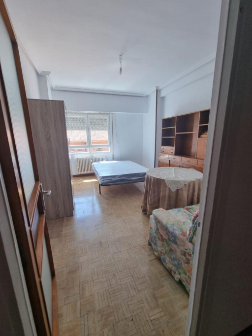 Homely single bedroom near Parque Campo Grande  - Valladolid - chambre - ImmoJeune