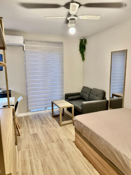 Magic Double Bedroom close to University General Hospital Dr. Balmis