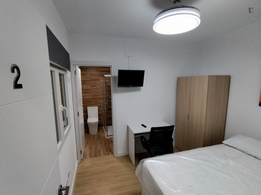 Powerful Single Bedroom with a private bathroom close to University Católica San Antonio de Murcia - Murcia - chambre - ImmoJeune