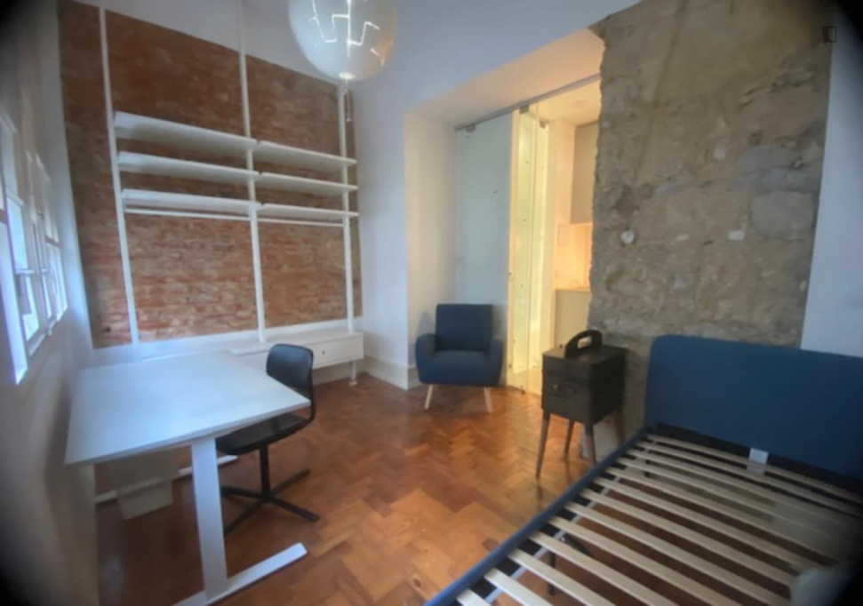 Renovated and comfortable studio close to São Sebastião metro station - Lisbonne - chambre - ImmoJeune