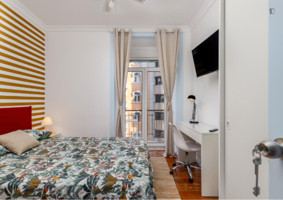 Modern 6 Bedroom Apartment with a Terrace in São Sebastião - Lisbonne - chambre - ImmoJeune