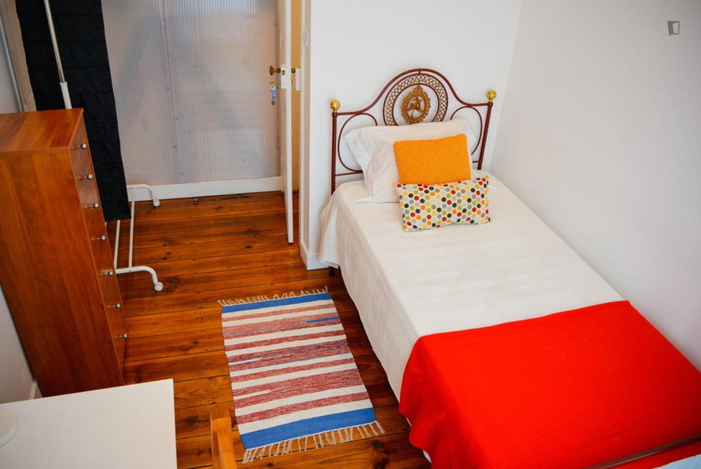 Very cool single bedroom next to IST - Lisbonne - chambre - ImmoJeune