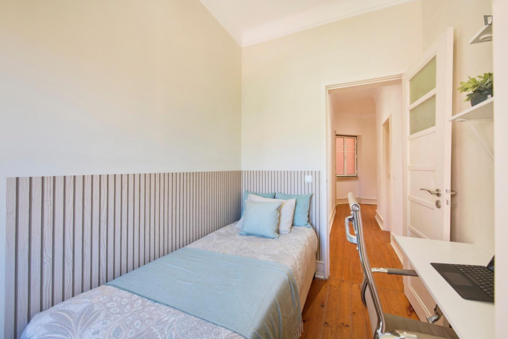 Cozy single bedroom in a property with balcony - Lisbonne - chambre - ImmoJeune