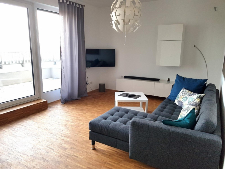 Bright and modern 1-bedroom flat close to the Rödermark-Ober Roden S-Bahn station - Frankfurt am Main - chambre - ImmoJeune