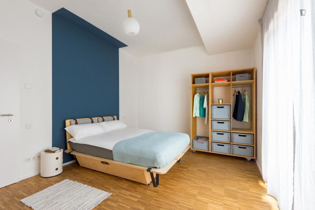 Delightful double bedroom in Westend-Süd - Frankfurt am Main - chambre - ImmoJeune