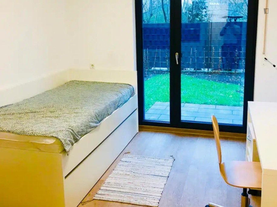 Modern studio in well-connected and residential area in Potsdam Nord - Potsdam - chambre - ImmoJeune