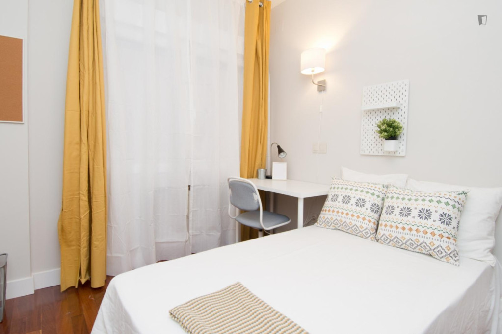Superb single ensuite bedroom in Argüelles - Madrid - chambre - ImmoJeune