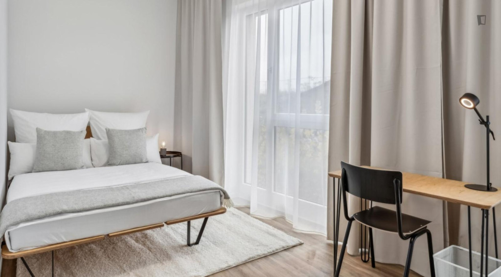 Bright double bedroom in a shared flat in the close proximity of the Leipzig University - Leipzig - chambre - ImmoJeune