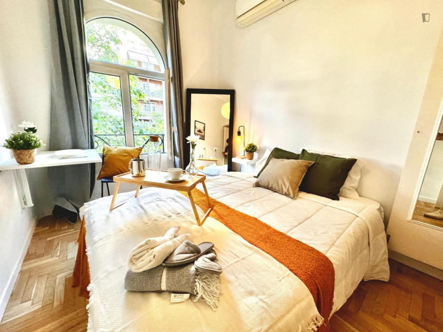 Appealing double bedroom in the Salamanca district - Madrid - chambre - ImmoJeune