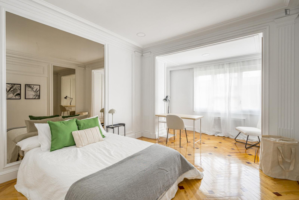 Bedroom for rent in Alberto Aguilera 30, Madrid - Madrid - chambre - ImmoJeune