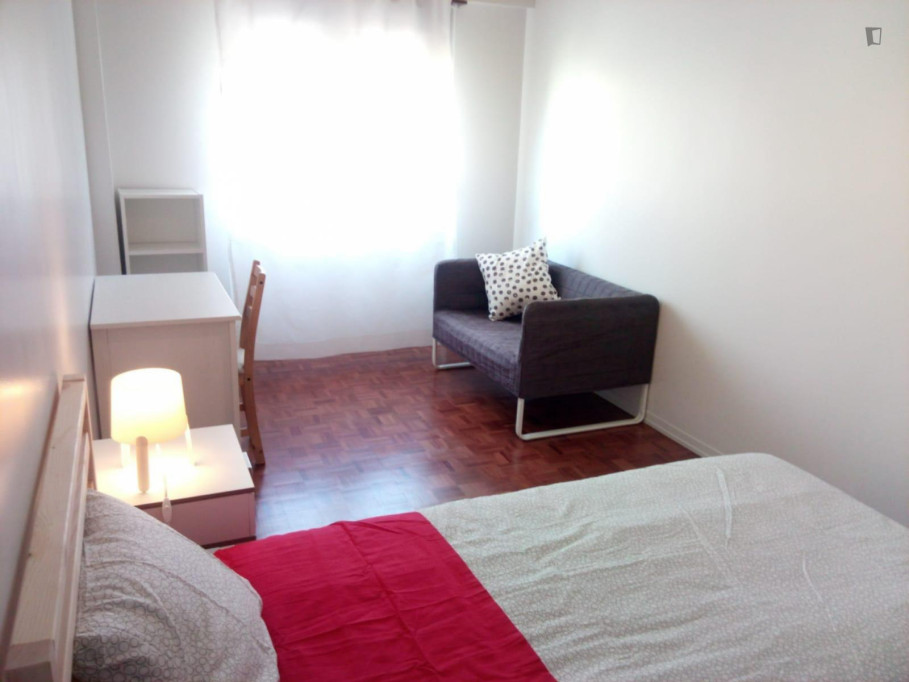 Bright single bedroom in Benfica - Lisbonne - chambre - ImmoJeune