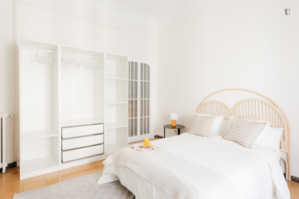 Bedroom for rent in Hernan Cortes 28, Valencia - Valence - chambre - ImmoJeune