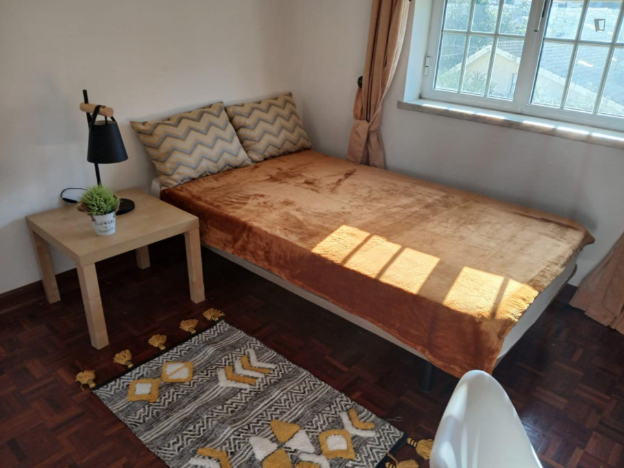 Comfy Single Bedroom close to Alma Shopping - Coimbra - chambre - ImmoJeune