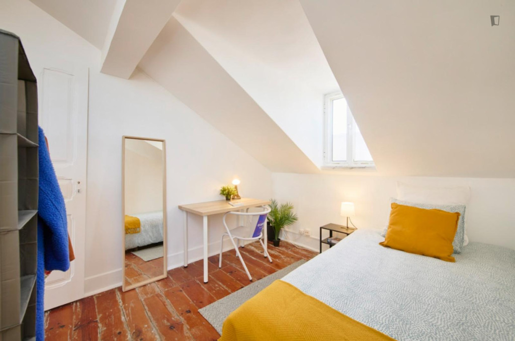 Airy Single Bedroom close to ISEG University - Lisbonne - chambre - ImmoJeune