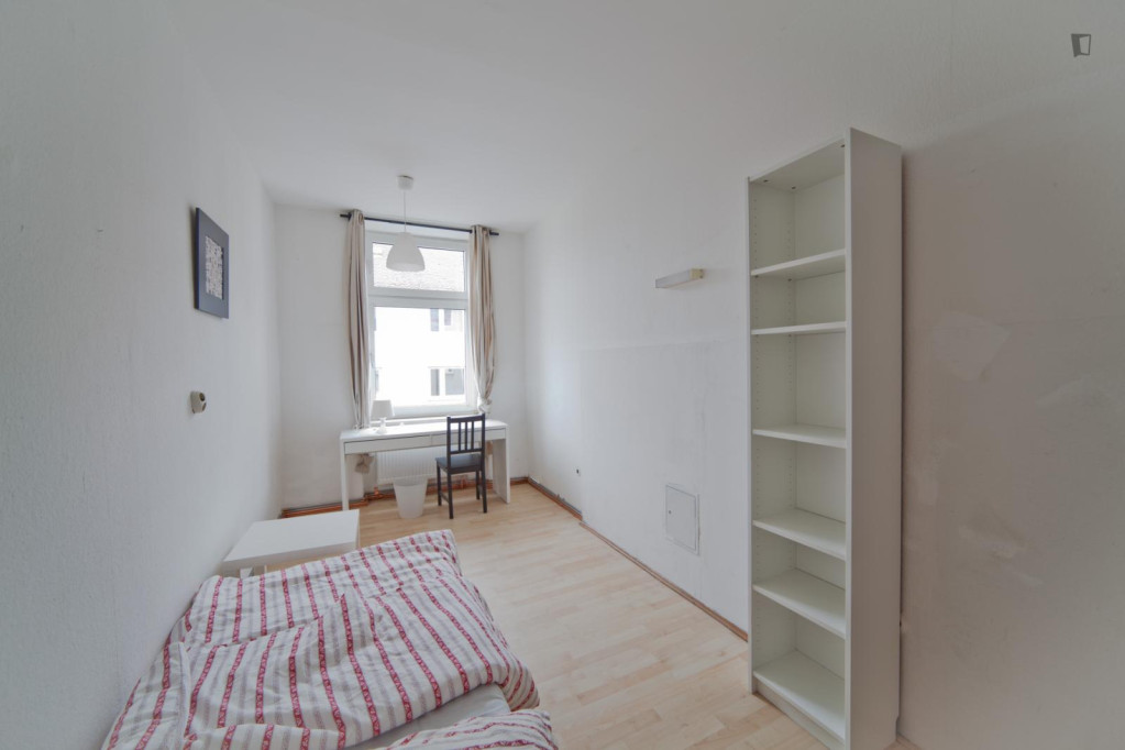 Appealing single bedroom near the Hohenzollernplatz metro - Munich - chambre - ImmoJeune