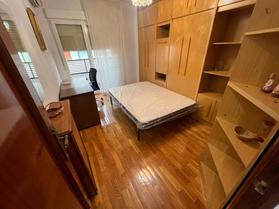 Big double bedroom in the heart of Logroño - Logrono - chambre - ImmoJeune