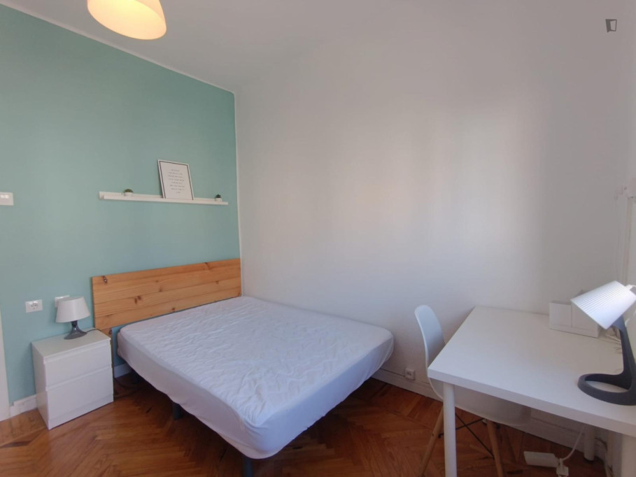 Cosy single bedroom in a shared flat near the Universidad de Navarra - Pamplona - chambre - ImmoJeune