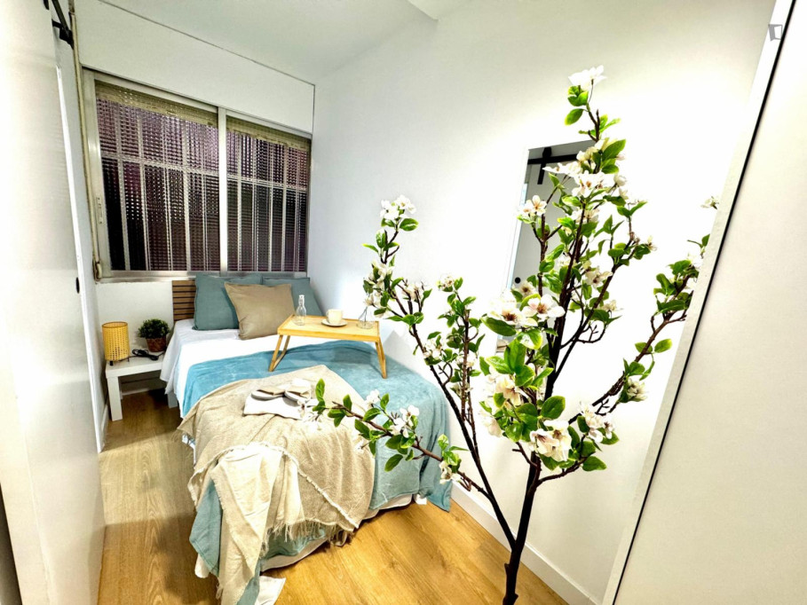 Lovely Single bedroom in Los Angeles - Madrid - chambre - ImmoJeune