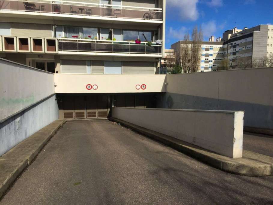 Chic Comfortable House near Clichy