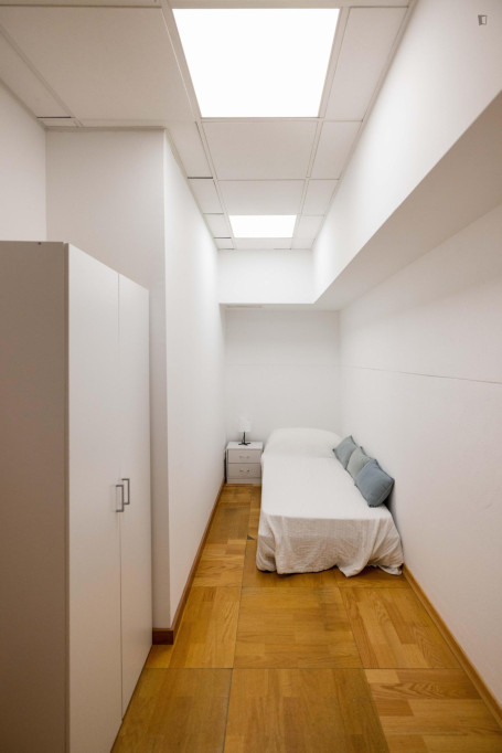 Nice Single Bedroom close to IUM - Lisbonne - chambre - ImmoJeune