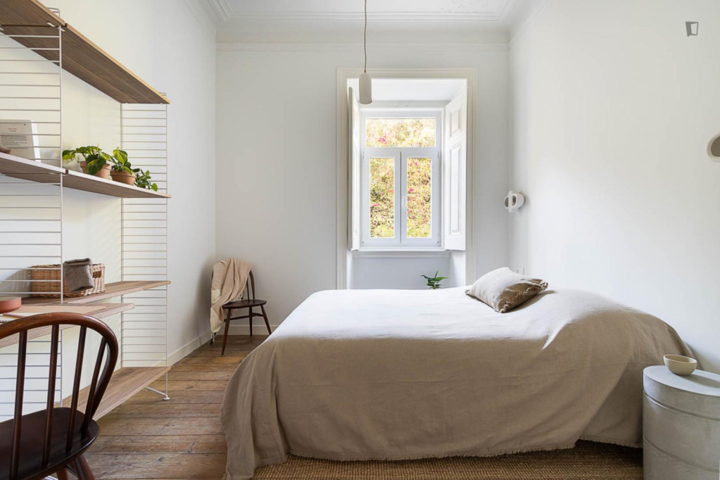 Tasteful double bedroom in typical Graça - Lisbonne - chambre - ImmoJeune
