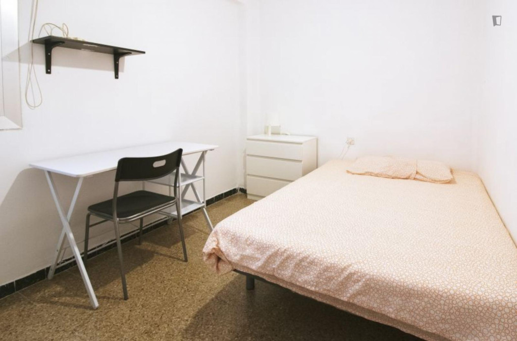 Double bedroom near the Universitat de València - Campus de Tarongers - Valence - chambre - ImmoJeune
